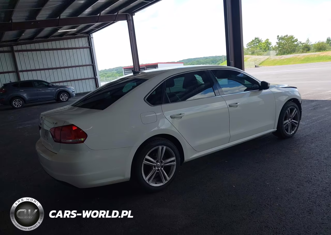2014 Volkswagen Passat 1.8T Se VIN:1VWBS7A30EC075174 - 4