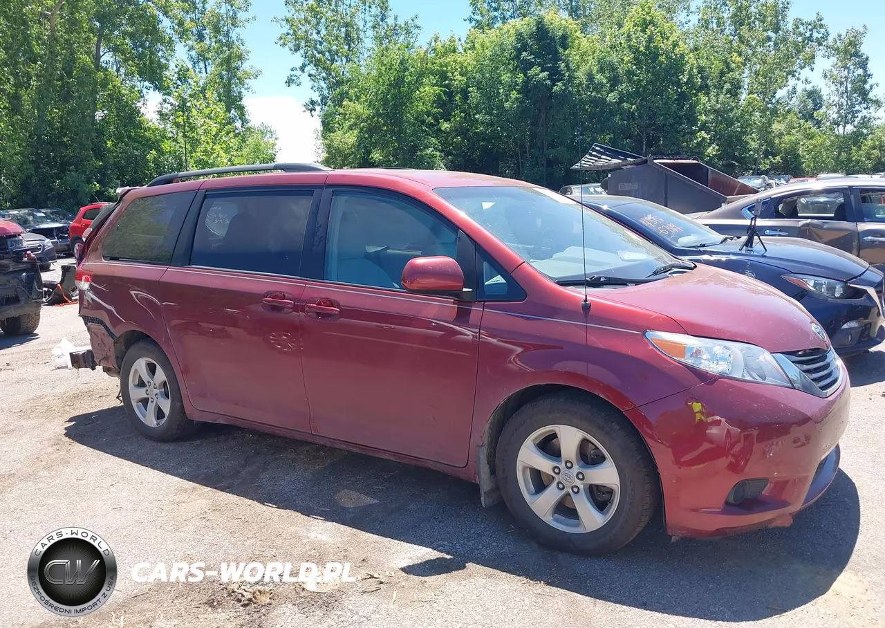 2011 Toyota Sienna Le V6 VIN:5TDKK3DC0BS017728 - 14