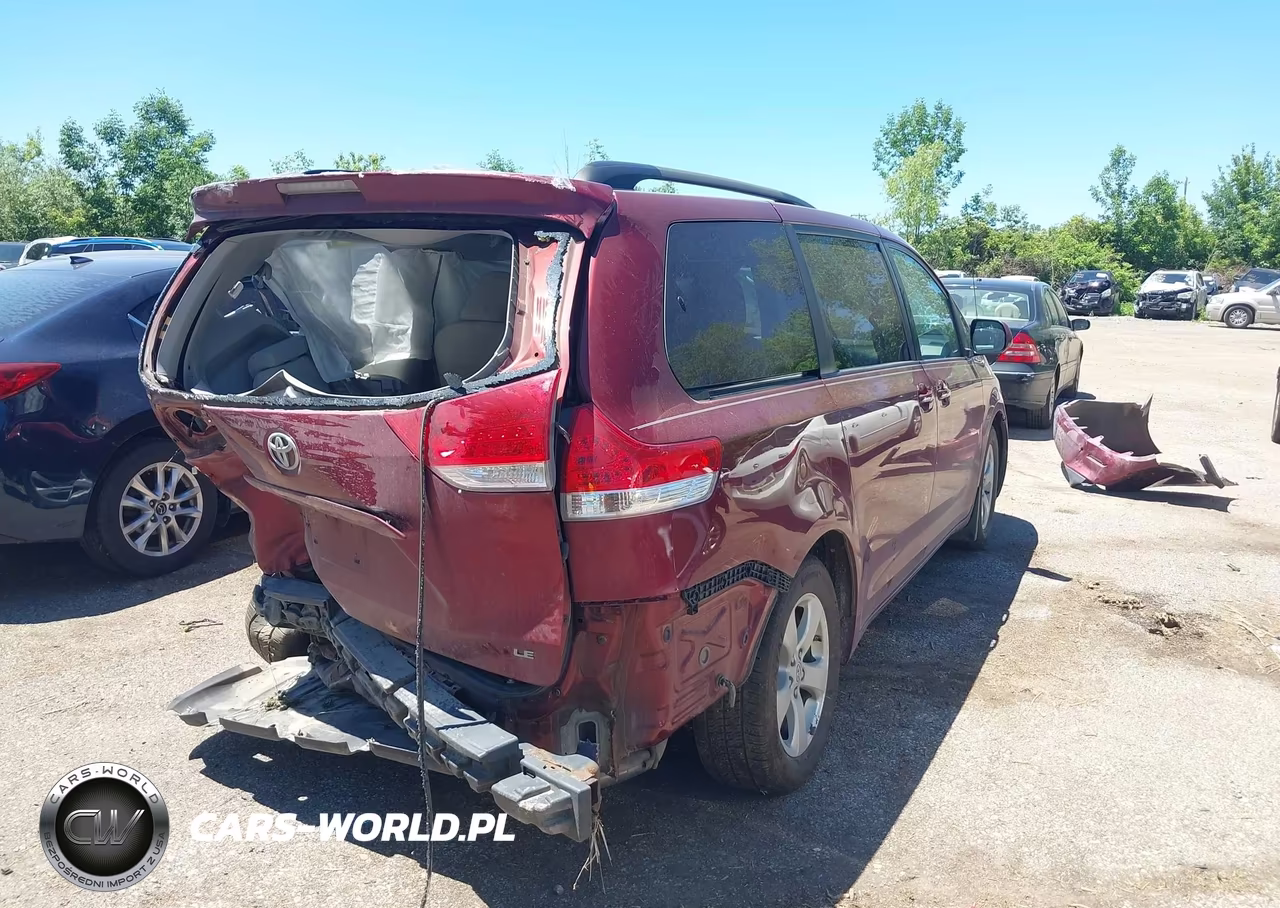 2011 Toyota Sienna Le V6 VIN:5TDKK3DC0BS017728 - 4