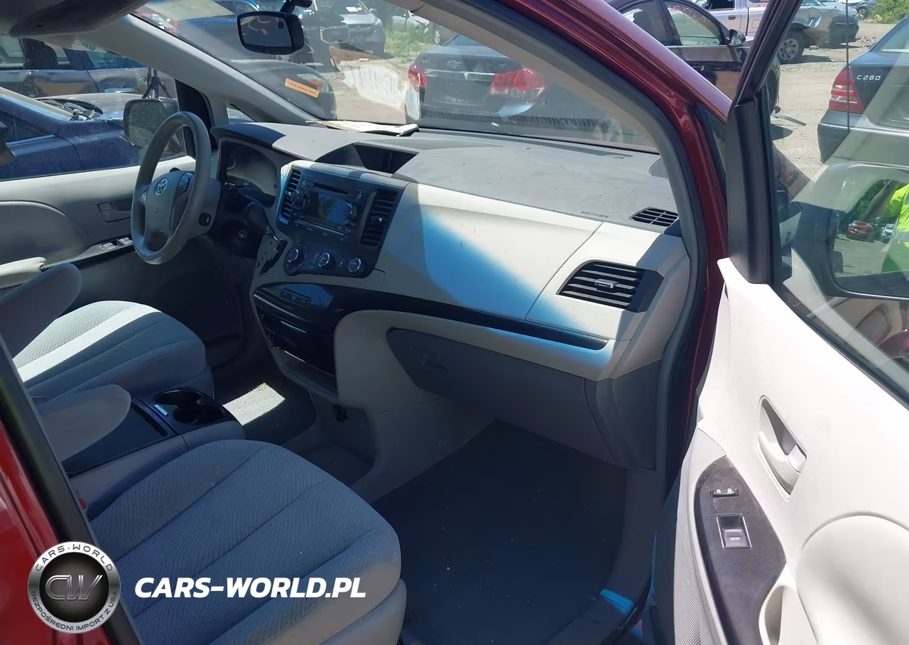 2011 Toyota Sienna Le V6 VIN:5TDKK3DC0BS017728 - 5