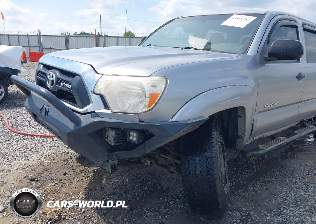 2015 Toyota Tacoma Base V6 VIN:3TMLU4EN4FM181705 - 6
