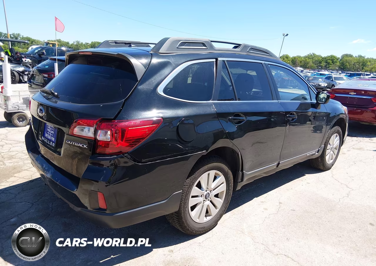 2015 Subaru Outback 2.5I Premium VIN:4S4BSBCCXF3300961 - 4