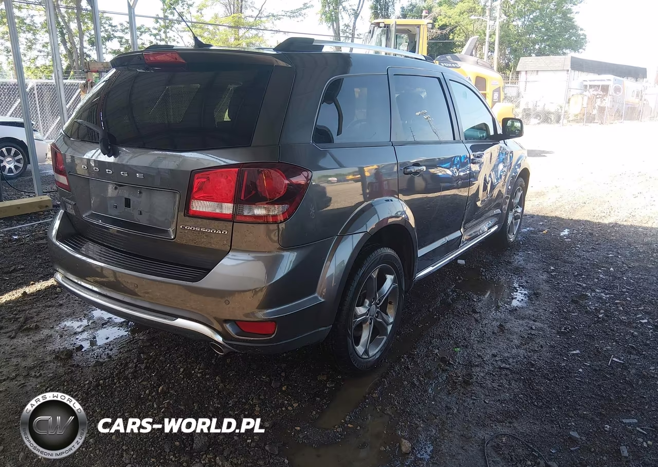 2015 Dodge Journey Crossroad VIN:3C4PDCGG0FT661613 - 4