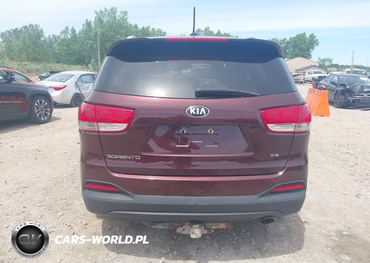 2018 Kia Sorento 3.3L Lx VIN:5XYPGDA59JG409184 - 16