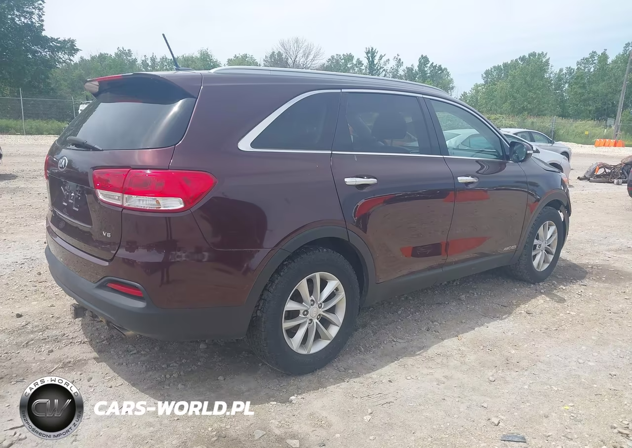 2018 Kia Sorento 3.3L Lx VIN:5XYPGDA59JG409184 - 4