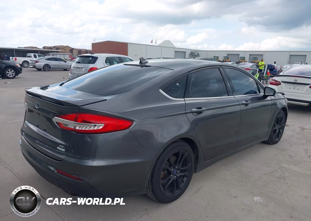 2019 Ford Fusion Se VIN:3FA6P0HD5KR194093 - 4