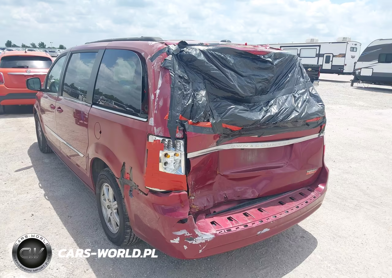 2013 Chrysler Town & Country Touring VIN:2C4RC1BGXDR637763 - 3