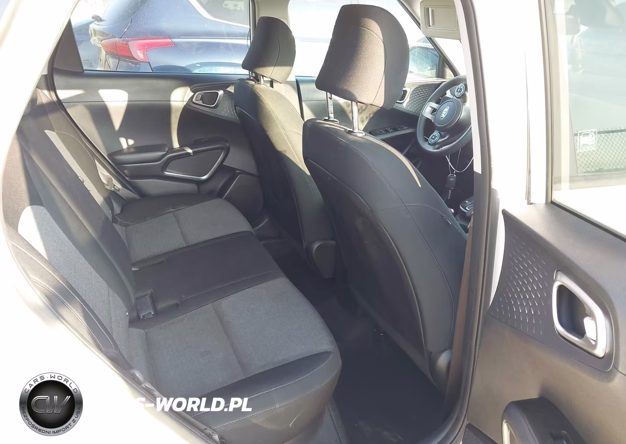 2021 Kia Soul S VIN:KNDJ23AU6M7746614 - 8