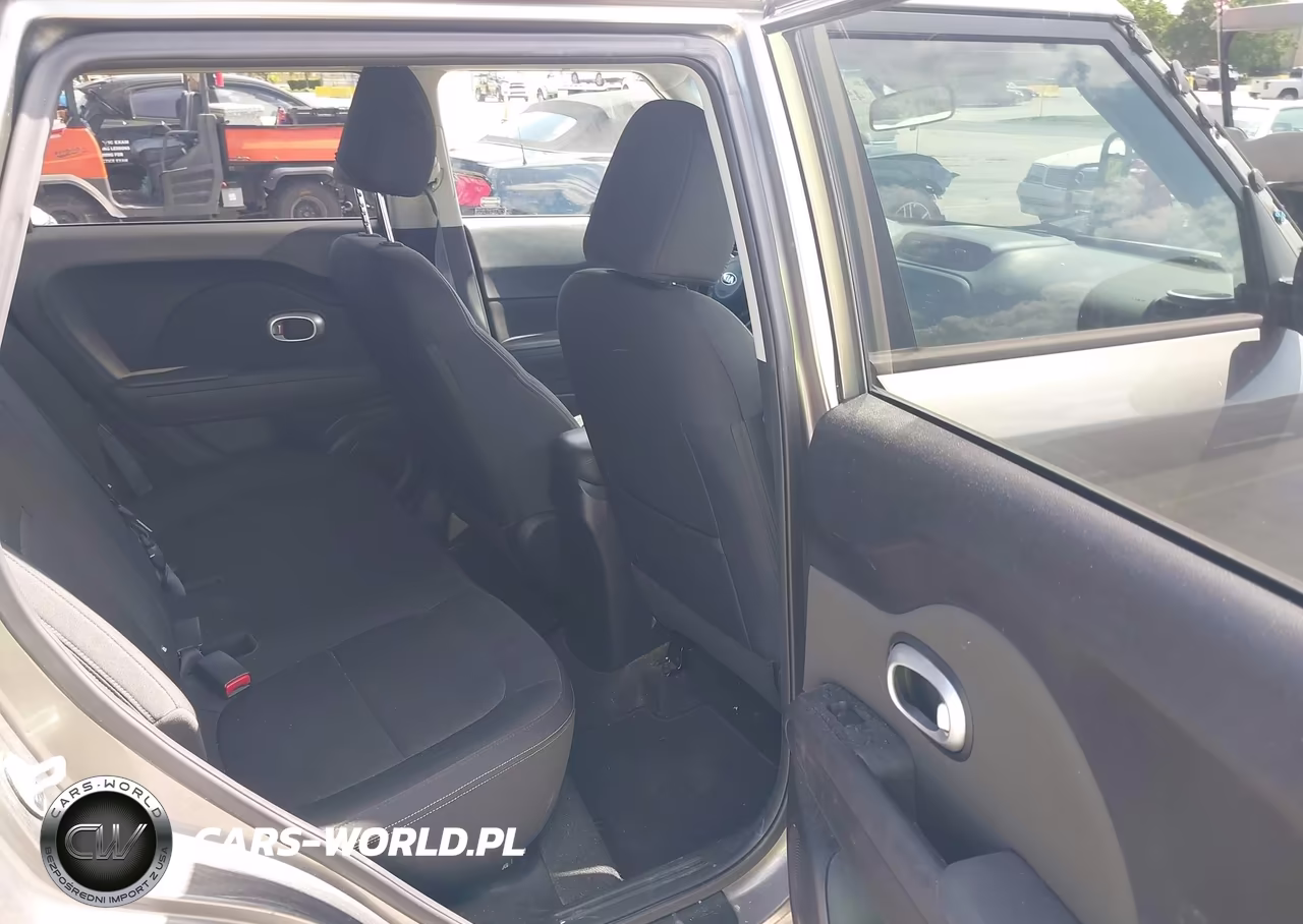 2014 Kia Soul VIN:KNDJN2A21E7038725 - 8