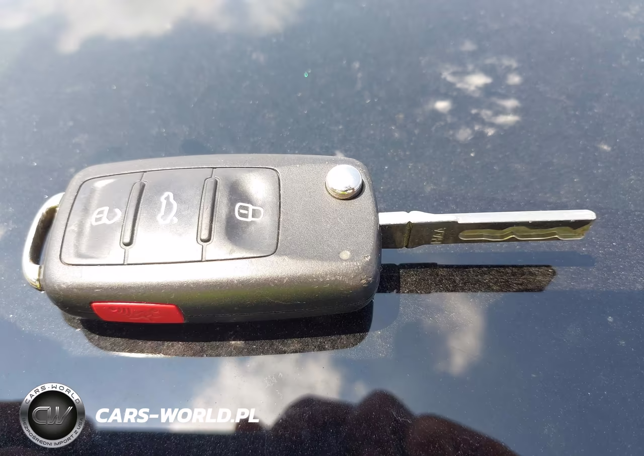 2018 Volkswagen Beetle 2.0T Coast-2.0T S VIN:3VWFD7AT5JM705002 - 11