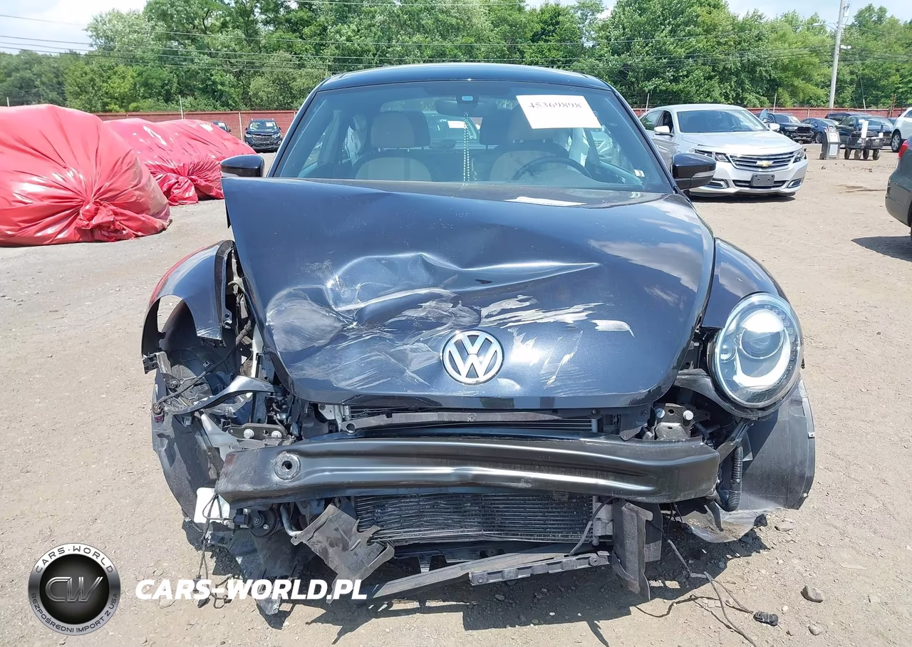 2018 Volkswagen Beetle 2.0T Coast-2.0T S VIN:3VWFD7AT5JM705002 - 12