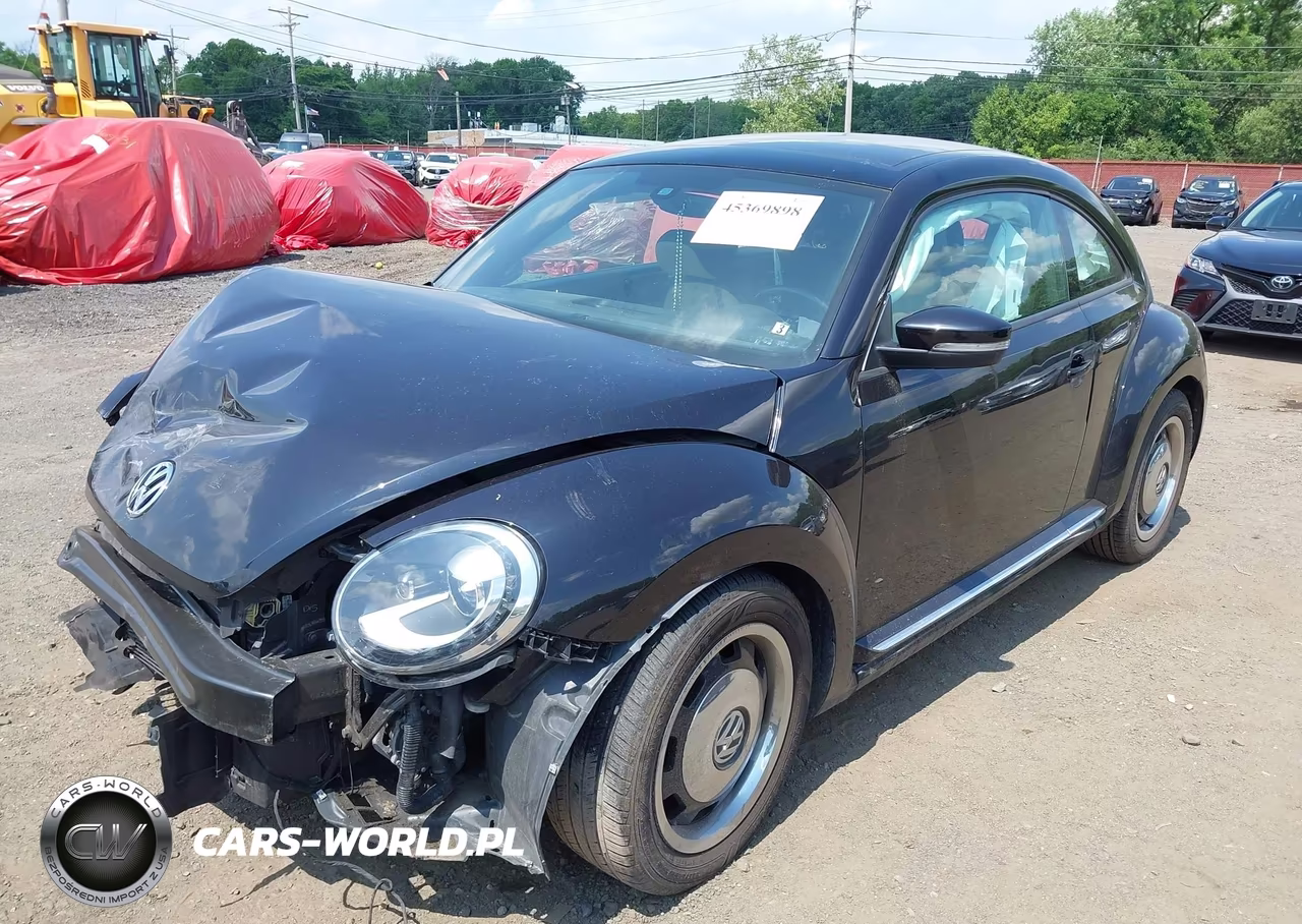2018 Volkswagen Beetle 2.0T Coast-2.0T S VIN:3VWFD7AT5JM705002 - 17