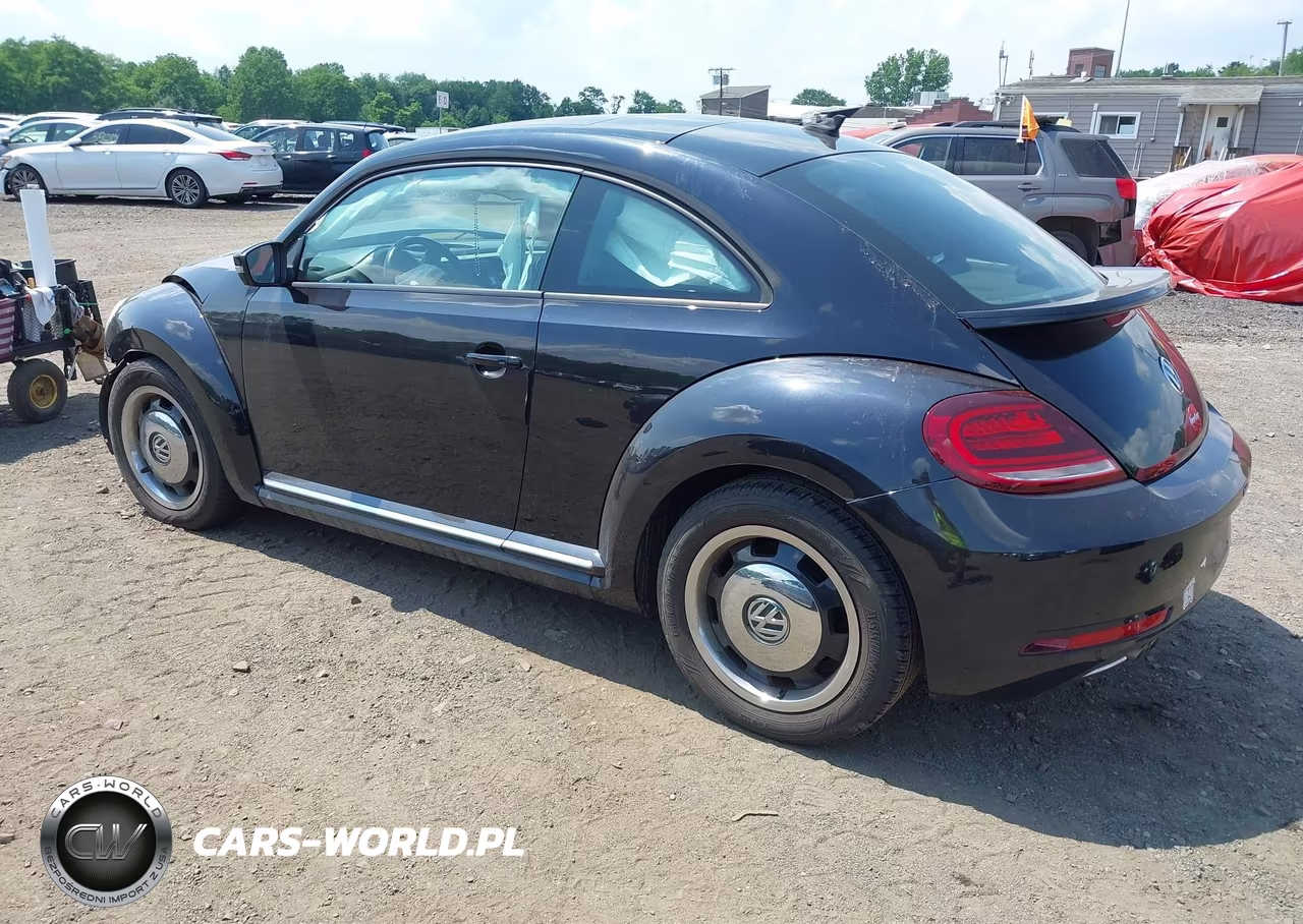 2018 Volkswagen Beetle 2.0T Coast-2.0T S VIN:3VWFD7AT5JM705002 - 3