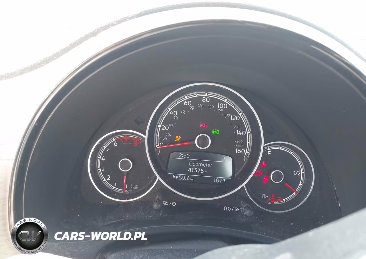 2018 Volkswagen Beetle 2.0T Coast-2.0T S VIN:3VWFD7AT5JM705002 - 7