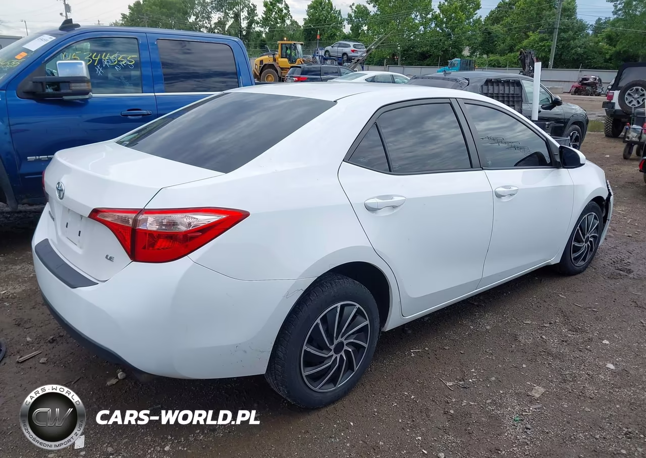 2017 Toyota Corolla Le VIN:2T1BURHE8HC938525 - 4