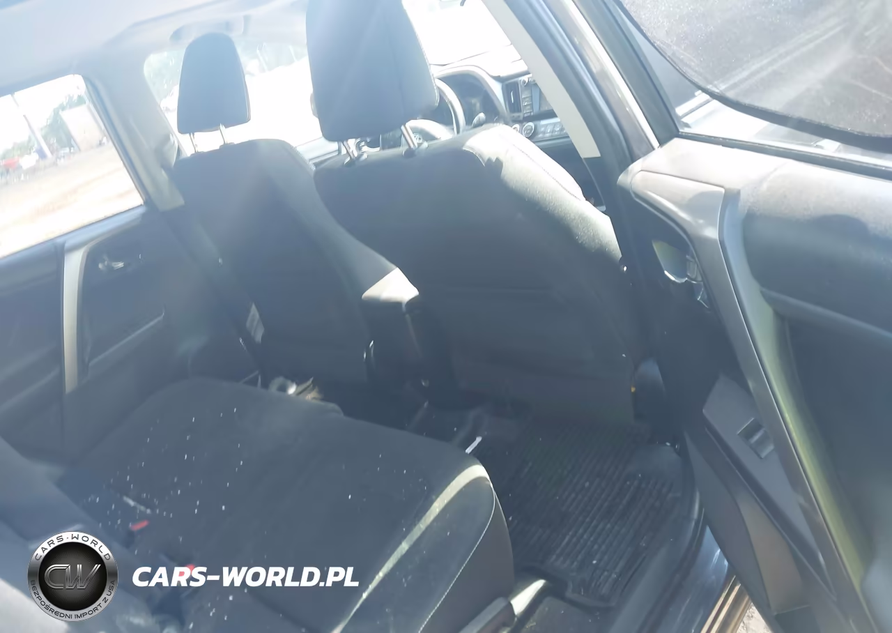 2018 Toyota Rav4 Xle VIN:JTMRFREV8JD250174 - 8
