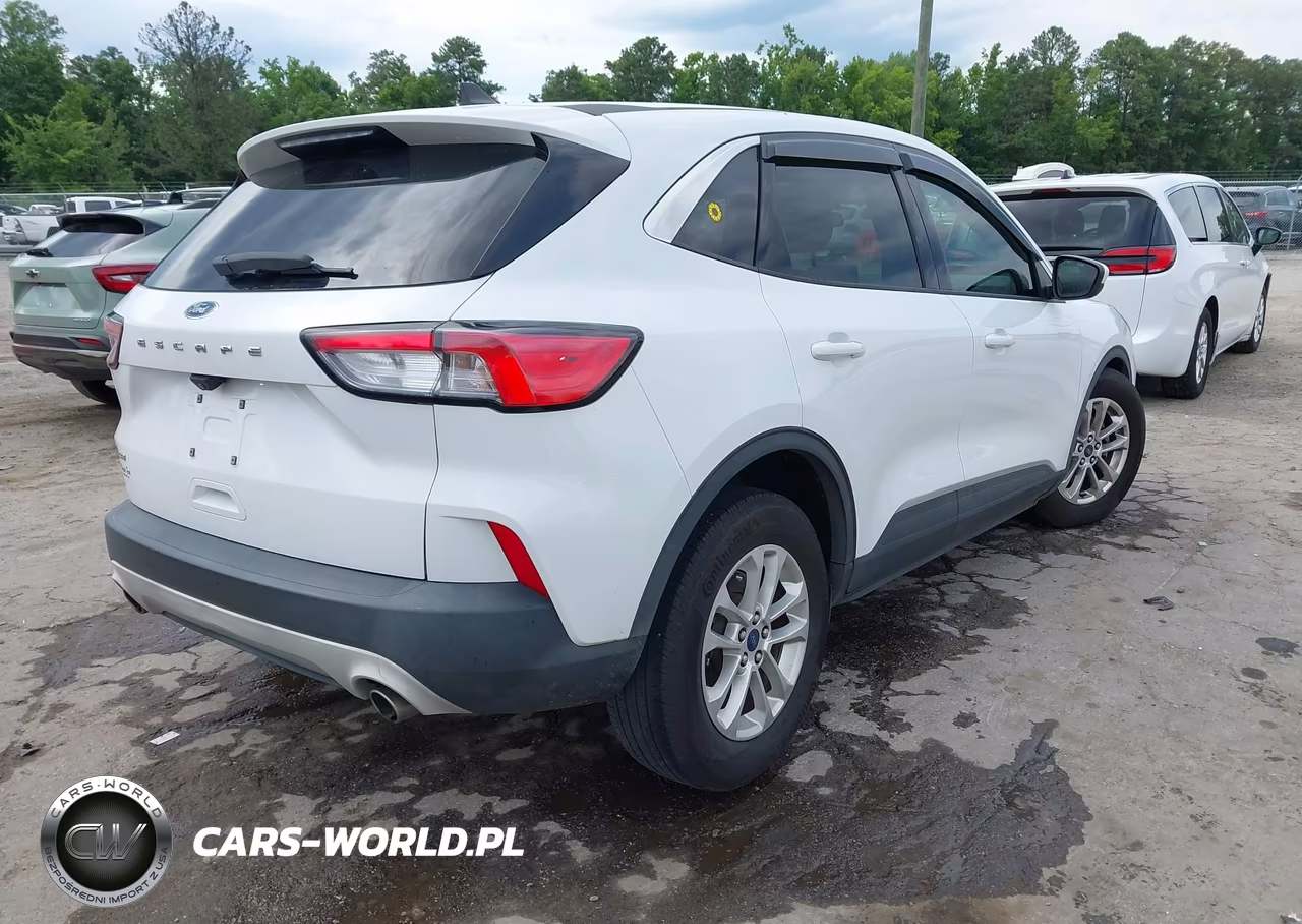 2021 Ford Escape Se VIN:1FMCU0G60MUB00167 - 4