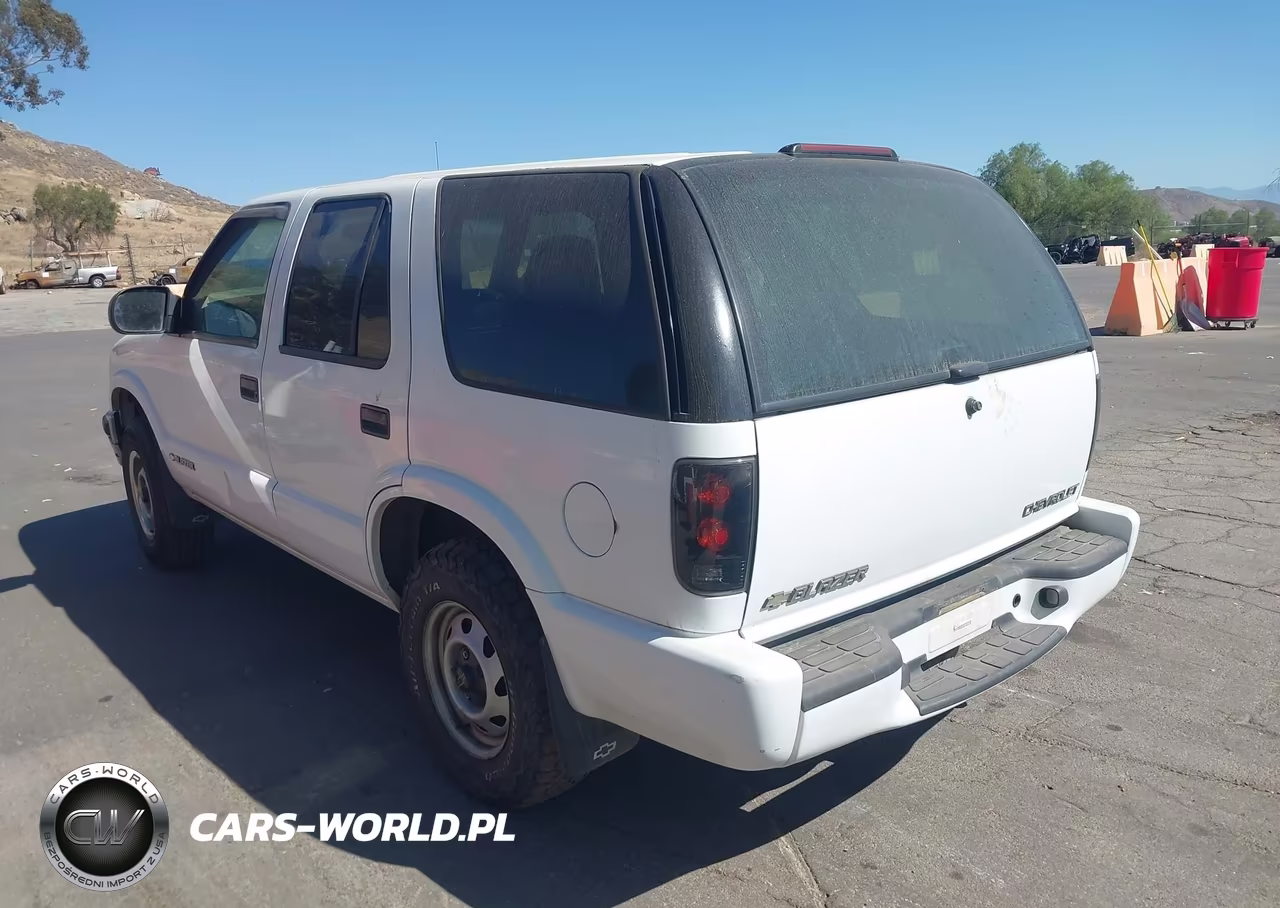 1999 Chevrolet Blazer VIN:1GNDT13W2XK237237 - 3