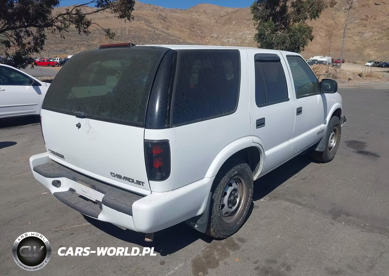 1999 Chevrolet Blazer VIN:1GNDT13W2XK237237 - 4