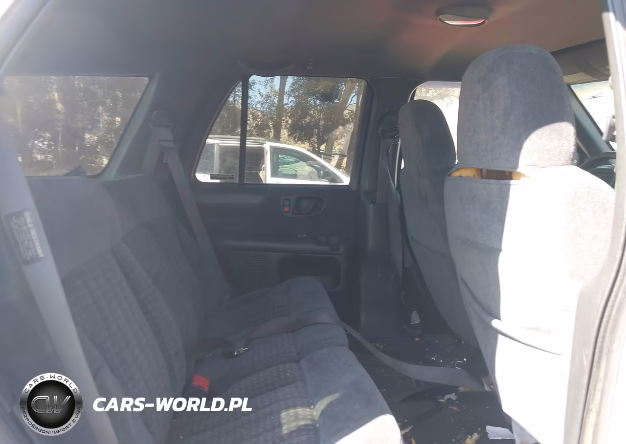 1999 Chevrolet Blazer VIN:1GNDT13W2XK237237 - 8