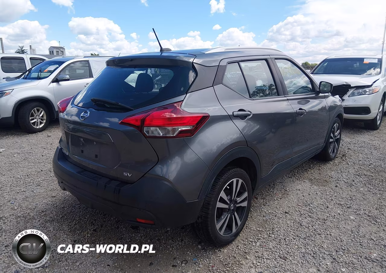 2019 Nissan Kicks Sv VIN:3N1CP5CU7KL529877 - 4