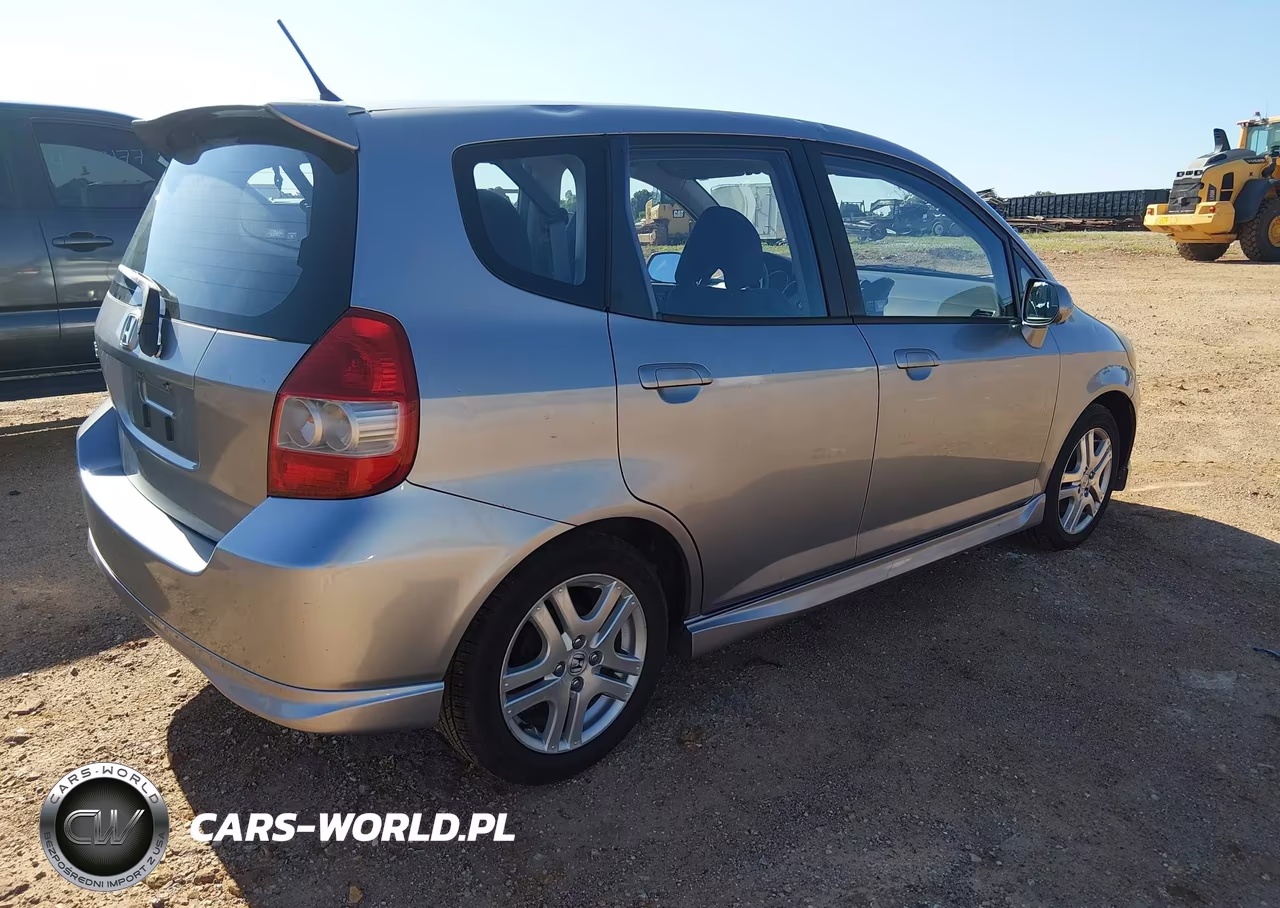 2007 Honda Fit Sport VIN:JHMGD38687S039428 - 4