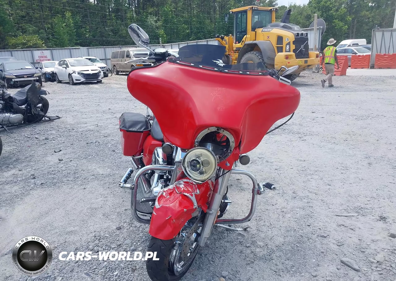 2011 Harley-Davidson Flhx VIN:1HD1KBM11BB666819 - 5
