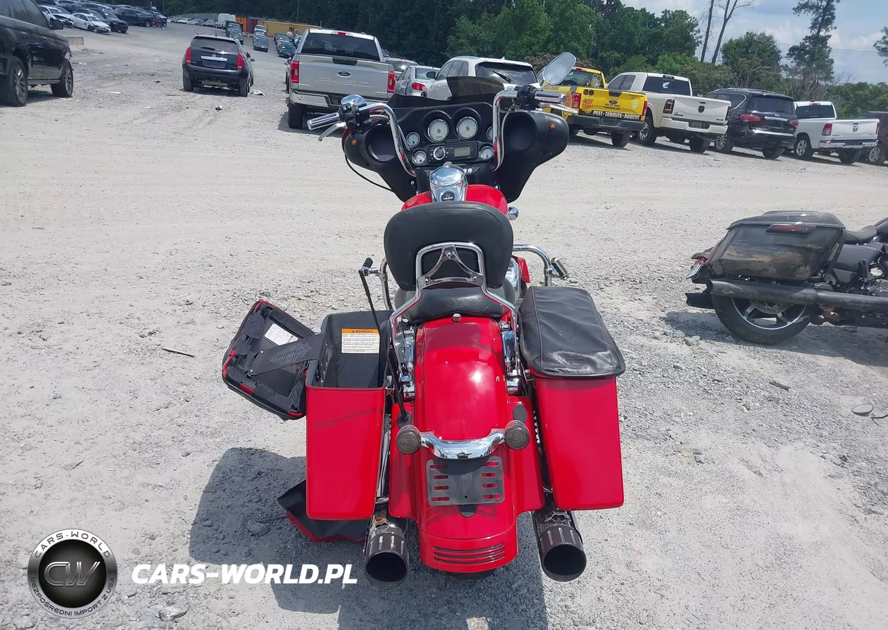 2011 Harley-Davidson Flhx VIN:1HD1KBM11BB666819 - 6