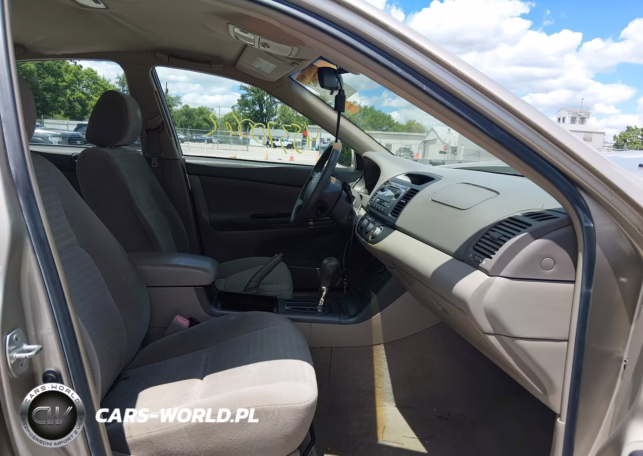 2005 Toyota Camry Le VIN:4T1BE32K85U528164 - 5