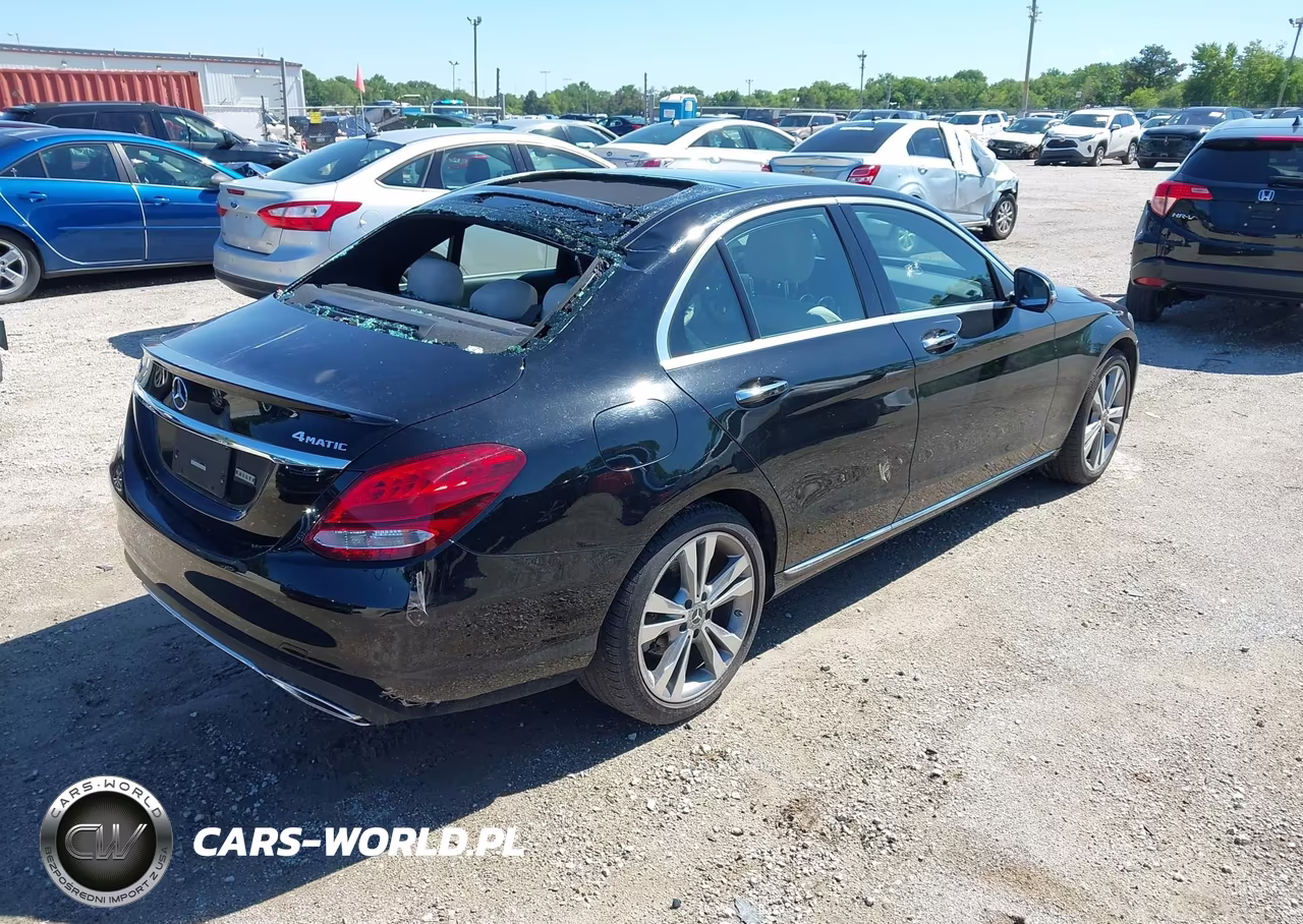 2018 Mercedes-Benz C 300 4Matic VIN:55SWF4KB9JU269372 - 4