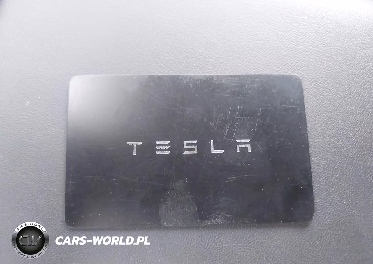 2024 Tesla Model Y Long Range Dual Motor All-Wheel Drive VIN:7SAYGDEE1RA225939 - 10