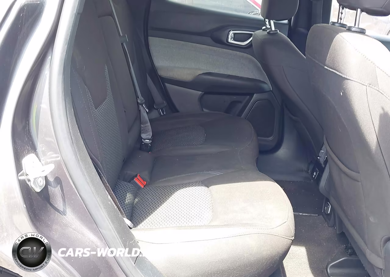 2024 Jeep Compass Sport 4X4 VIN:3C4NJDAN9RT165095 - 8