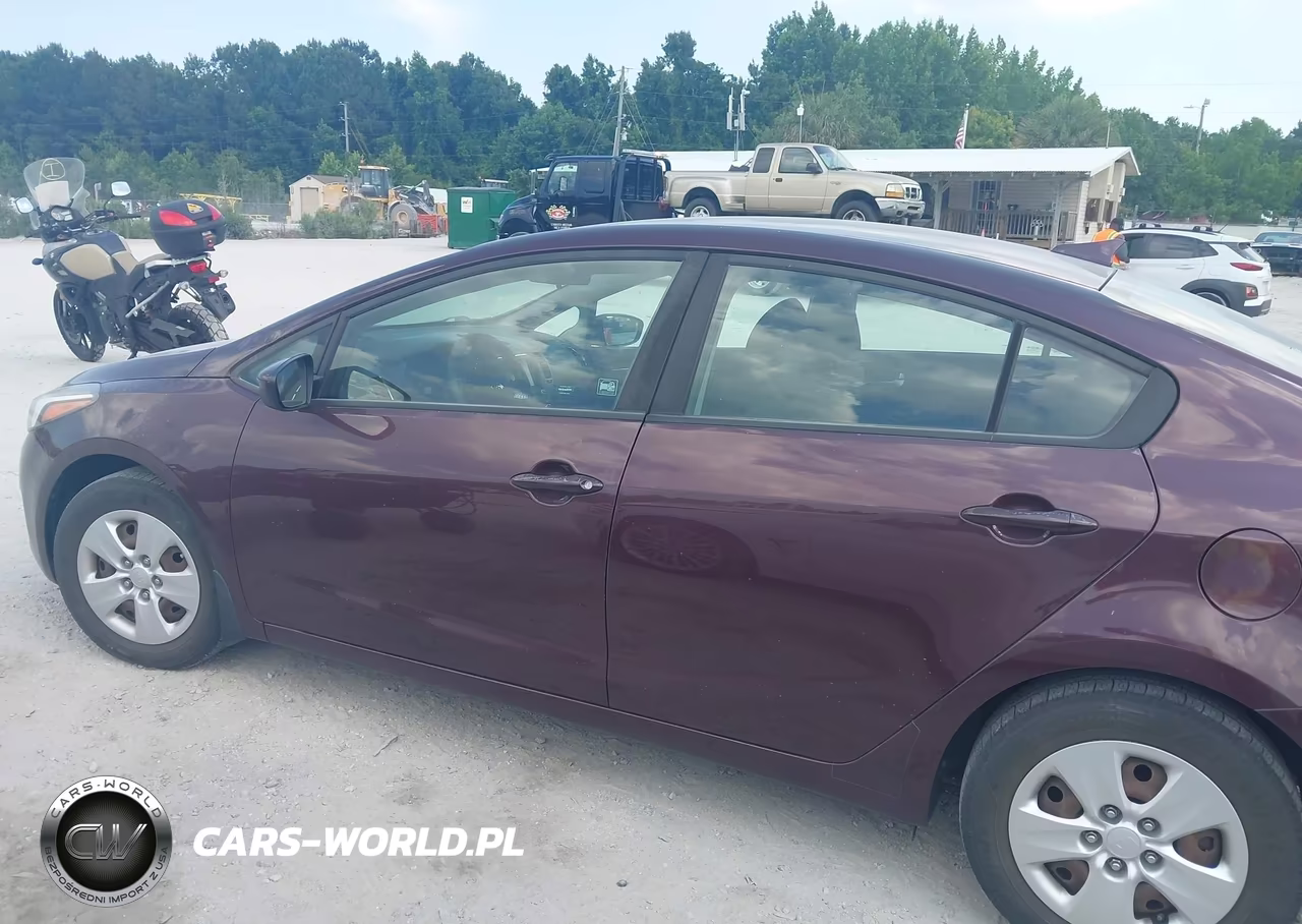2018 Kia Forte Lx VIN:3KPFL4A75JE201163 - 14