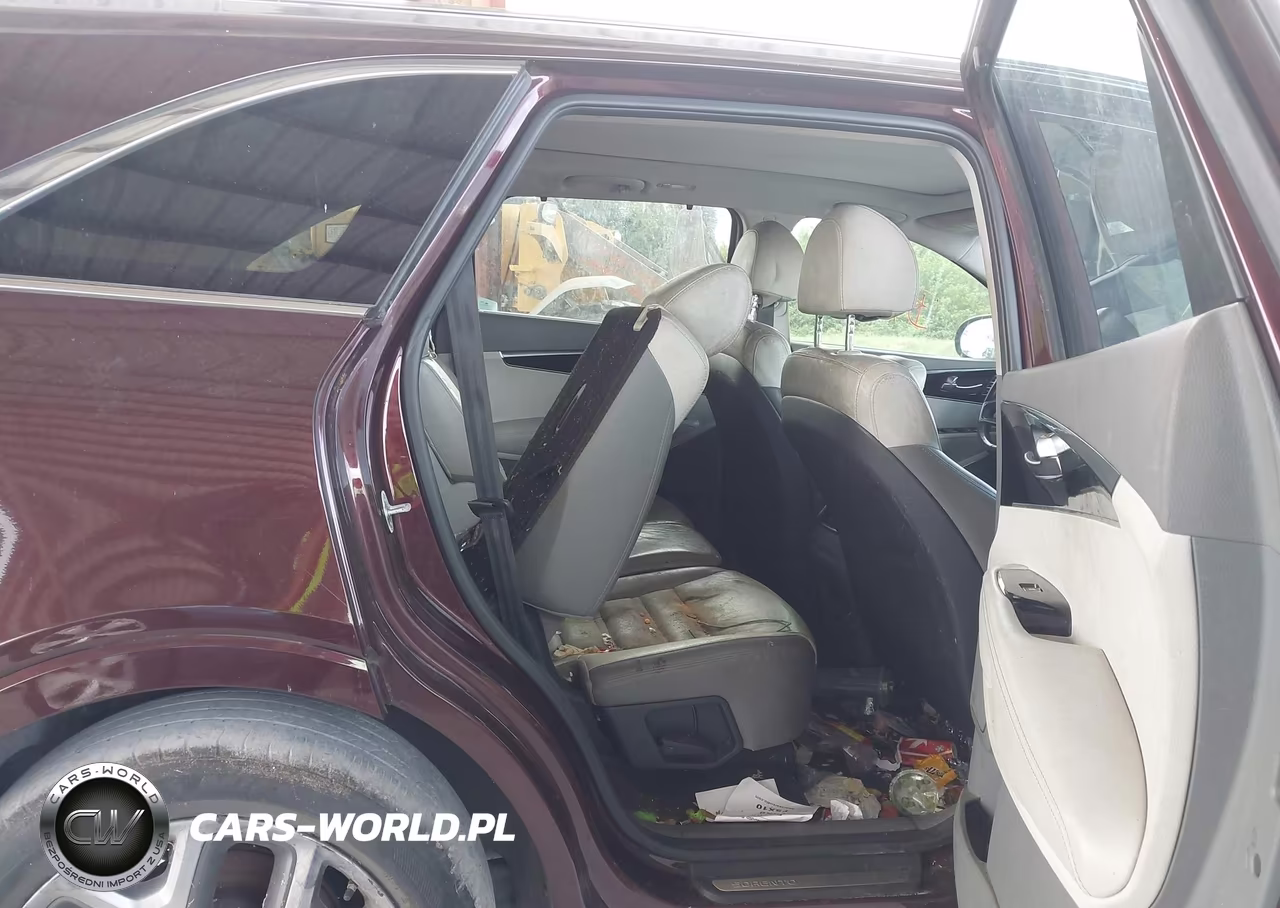 2018 Kia Sorento 3.3L Sx VIN:5XYPK4A59JG374693 - 8