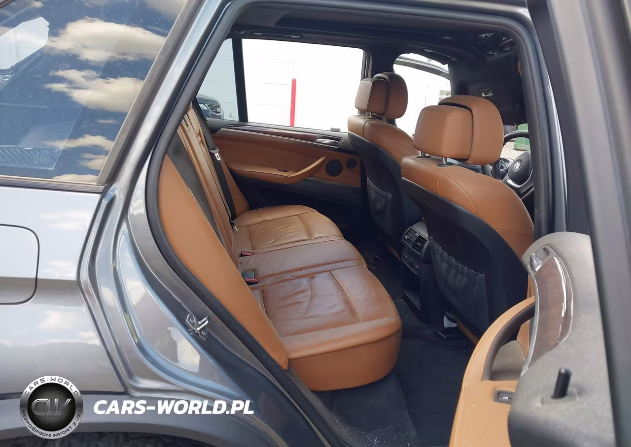 2010 BMW X5 xDrive35D VIN:5UXFF0C55ALT84548 - 8