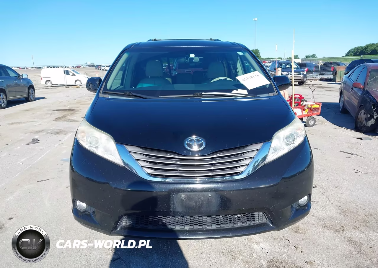 2012 Toyota Sienna Xle V6 8 Passenger VIN:5TDYK3DC8CS256617 - 12