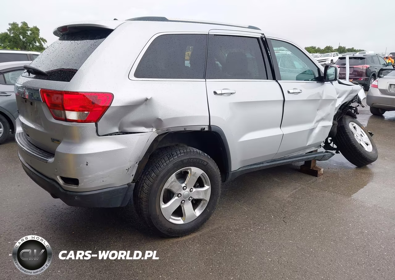 2013 Jeep Grand Cherokee Limited VIN:1C4RJEBG5DC646571 - 4