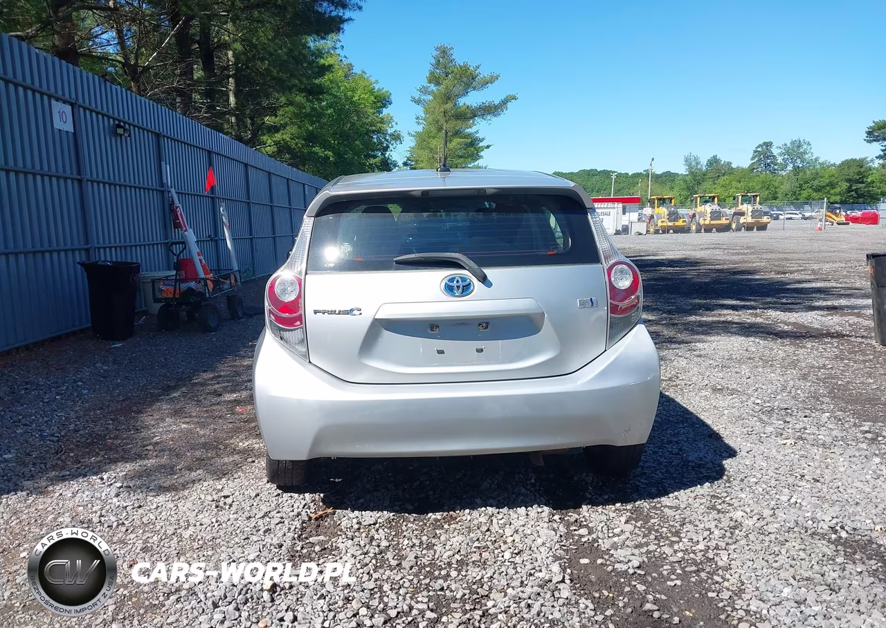 2013 Toyota Prius C Four VIN:JTDKDTB34D1032214 - 16