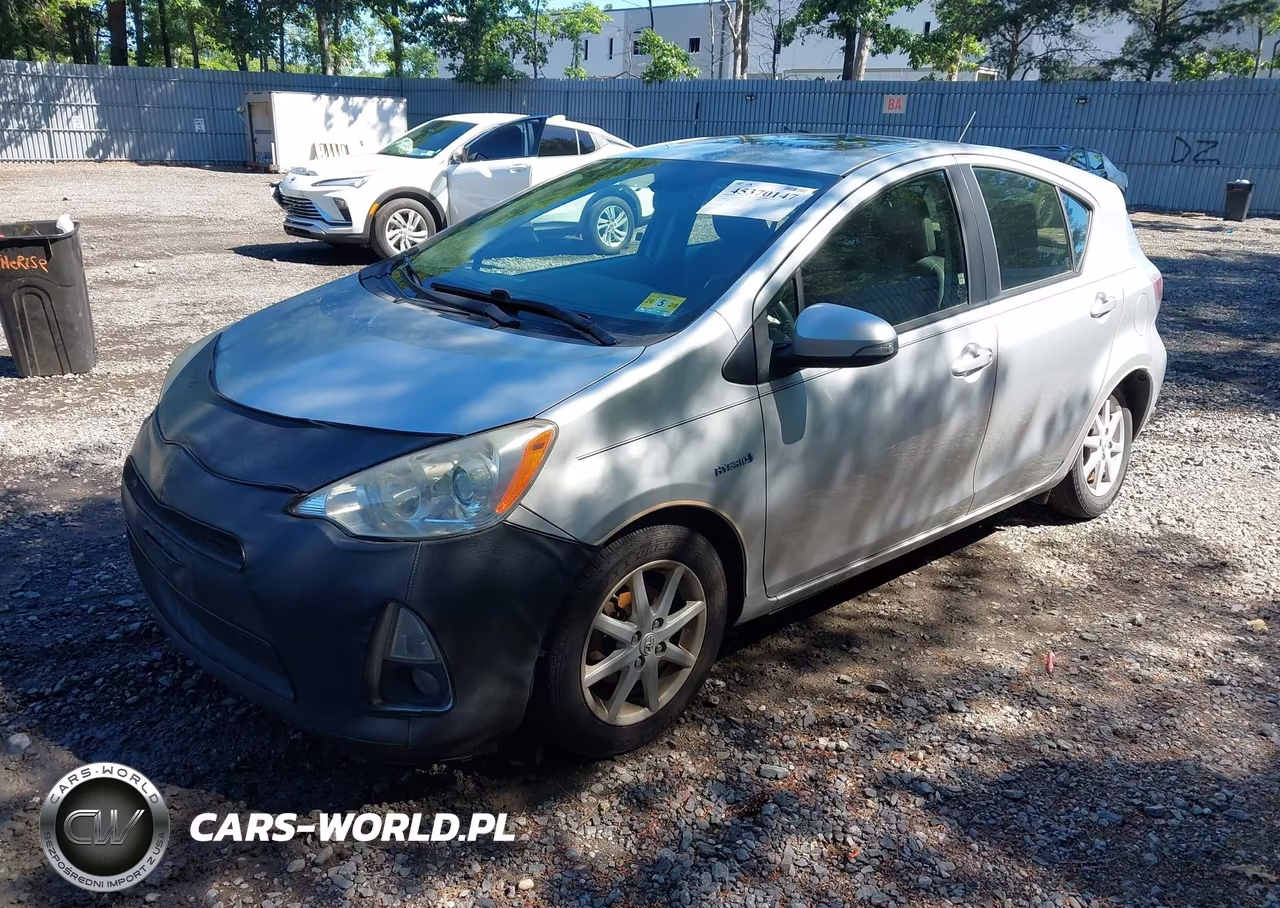 2013 Toyota Prius C Four VIN:JTDKDTB34D1032214 - 2