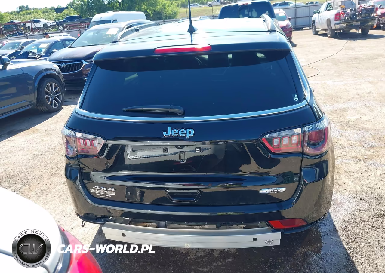 2026 Jeep Compass Latitude VIN:3C4NJDBN9TT198135 - 17