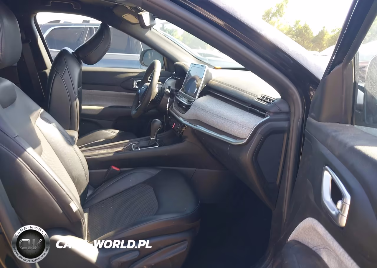 2026 Jeep Compass Latitude VIN:3C4NJDBN9TT198135 - 5