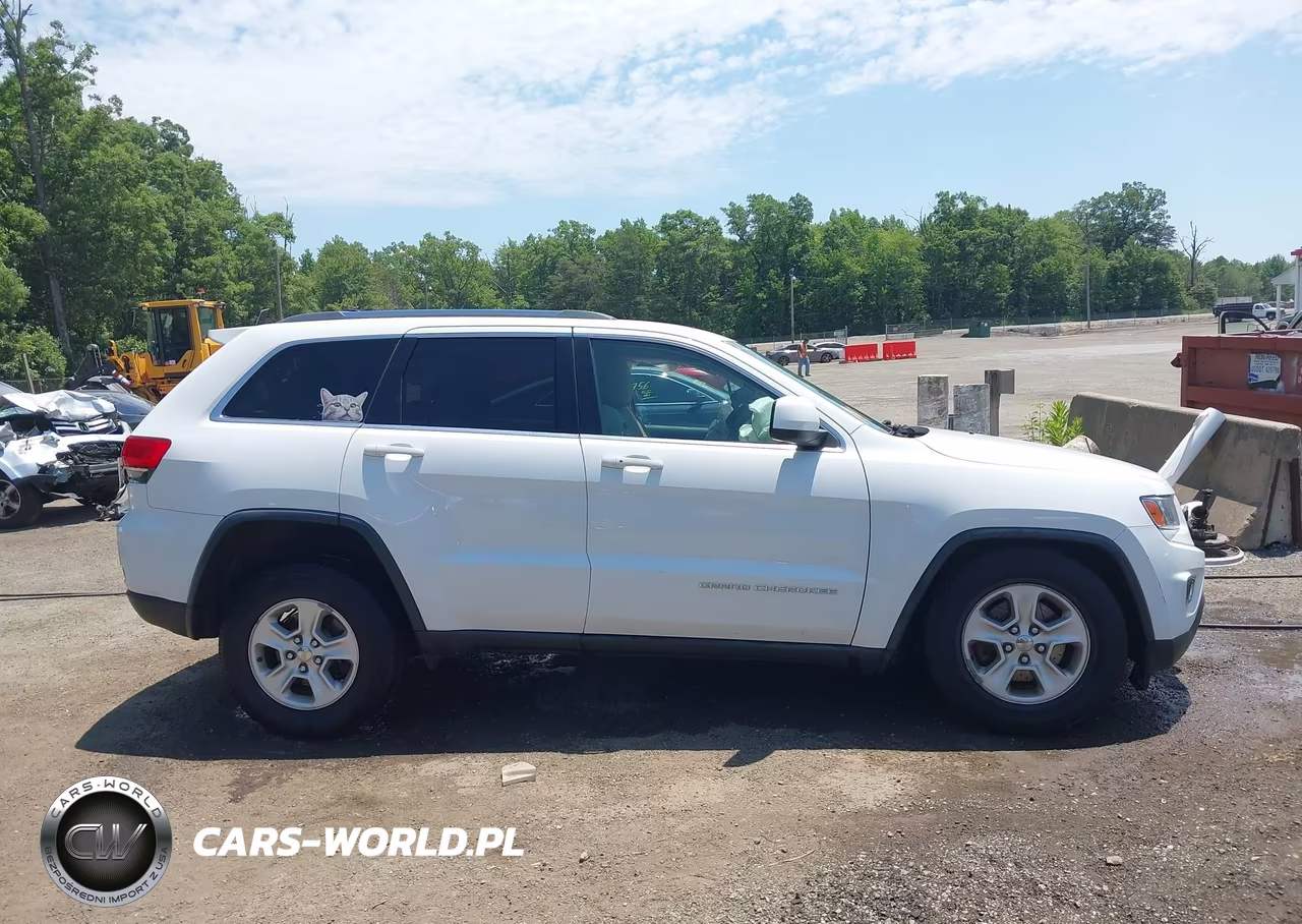 2014 Jeep Grand Cherokee Laredo VIN:1C4RJEAGXEC198461 - 13