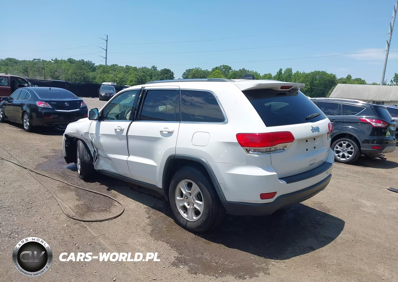2014 Jeep Grand Cherokee Laredo VIN:1C4RJEAGXEC198461 - 3