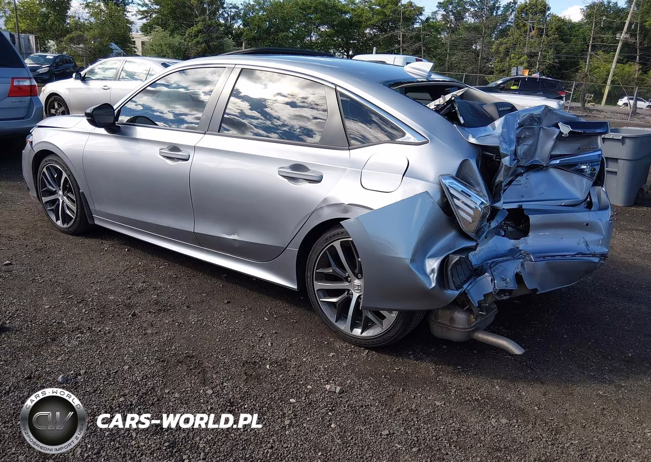 2024 Honda Civic Touring VIN:2HGFE1F97RH326251 - 3
