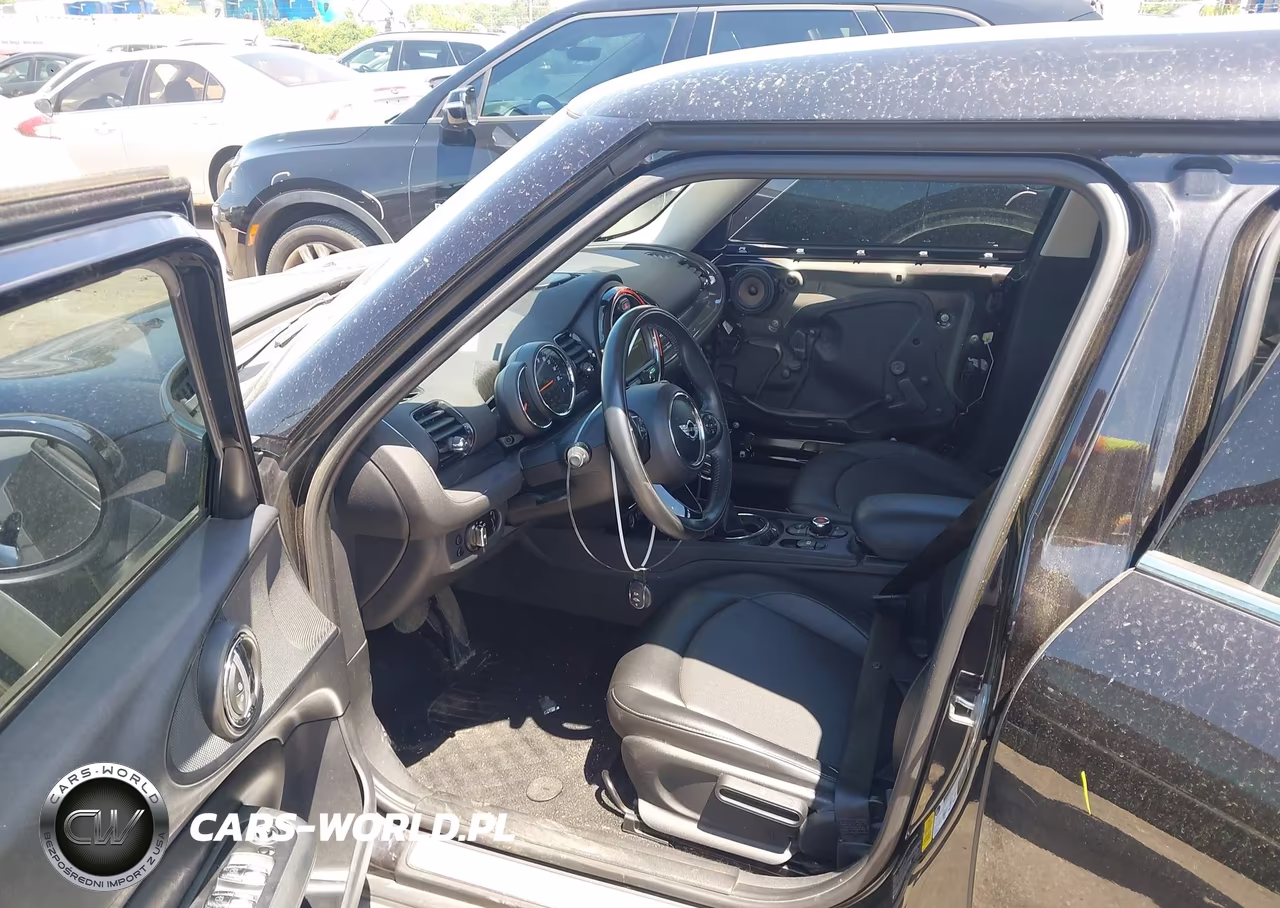 2017 Mini Clubman Cooper VIN:WMWLN5C59H2E32752 - 5