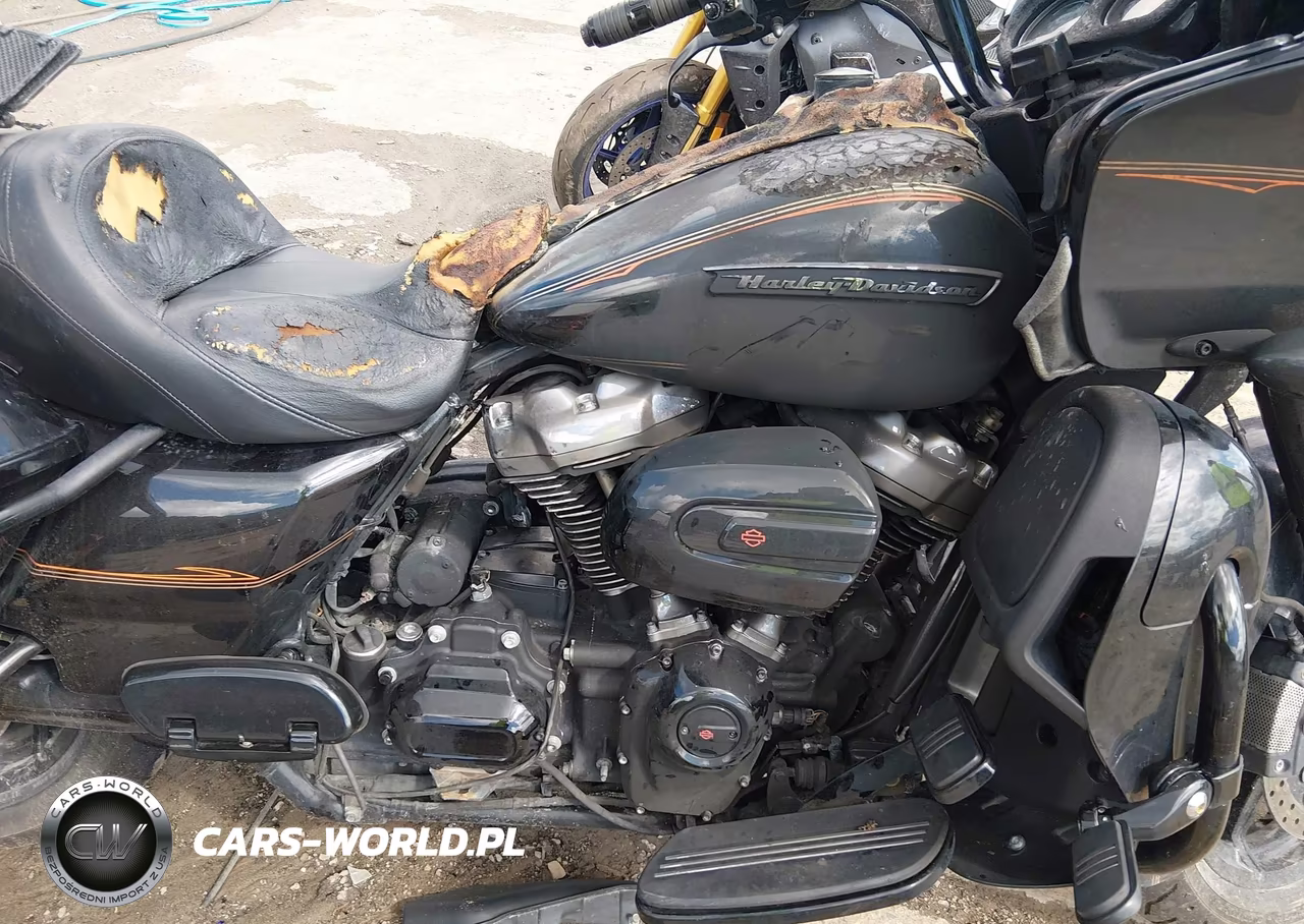 2017 Harley-Davidson Fltru VIN:1HD1KGD1XHB672236 - 8