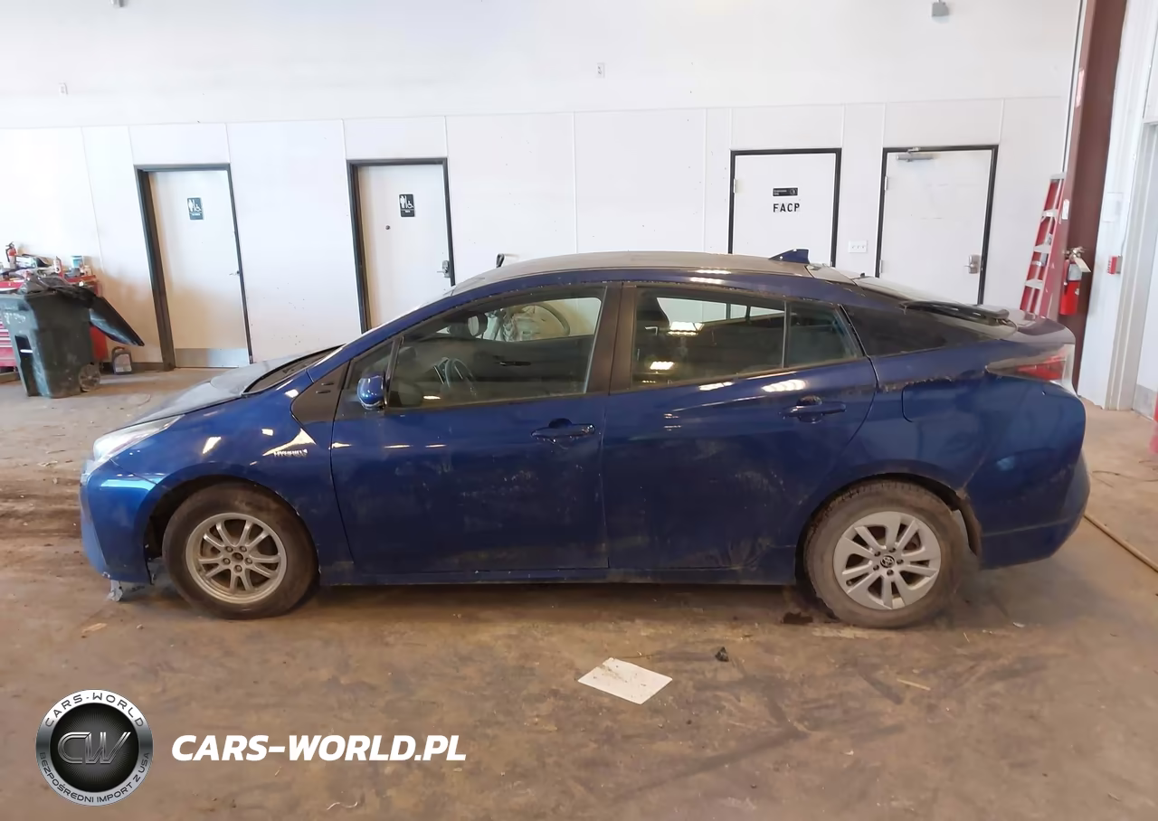 2016 Toyota Prius Two VIN:JTDKBRFU9G3504279 - 13