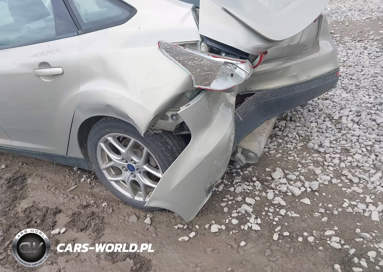 2015 Ford Focus Se VIN:1FADP3F25FL260267 - 12