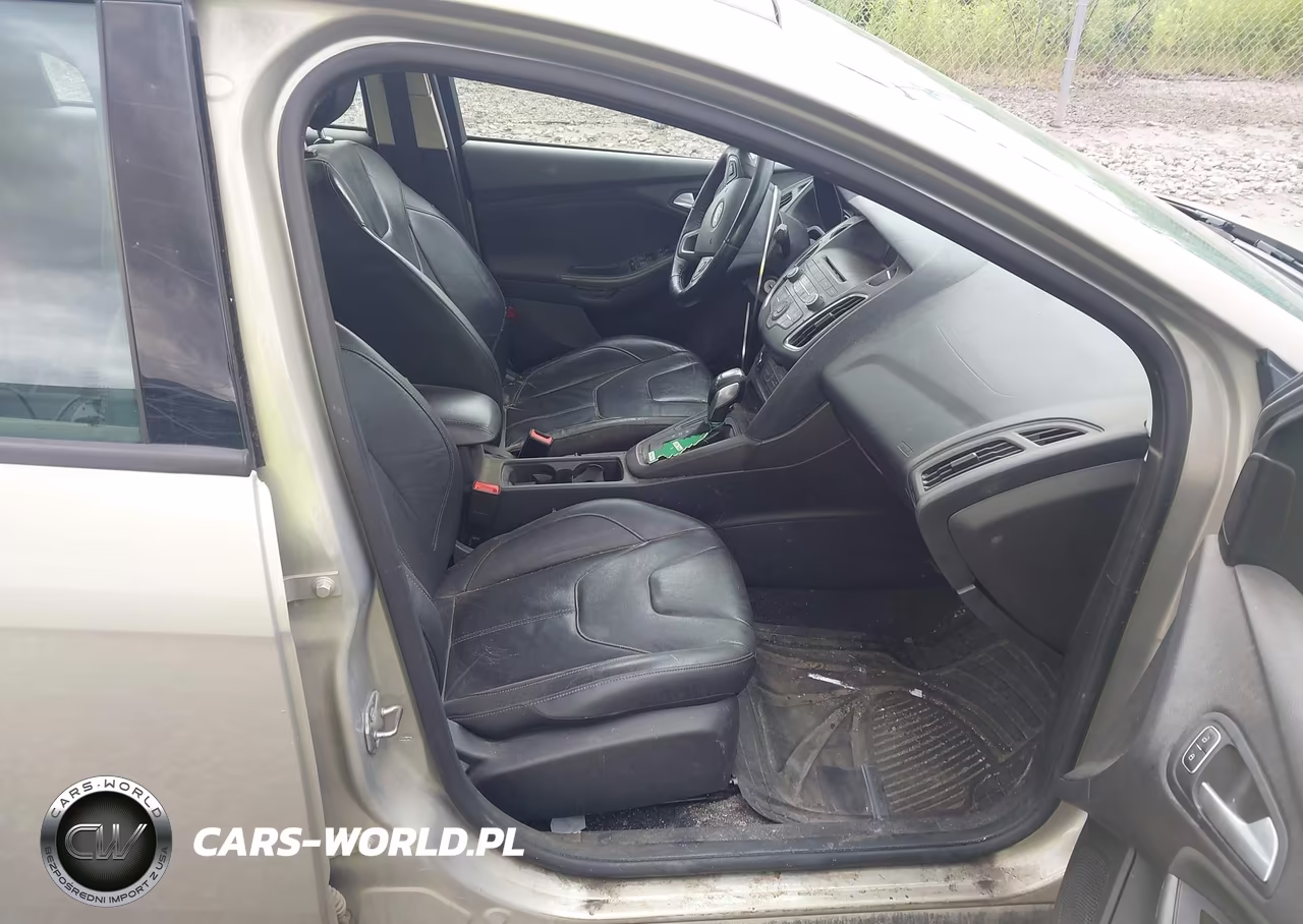 2015 Ford Focus Se VIN:1FADP3F25FL260267 - 5