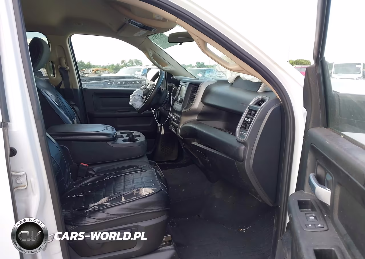 2019 Ram 2500 Tradesman 4X4 6'4 Box VIN:3C6UR5CL4KG601170 - 5